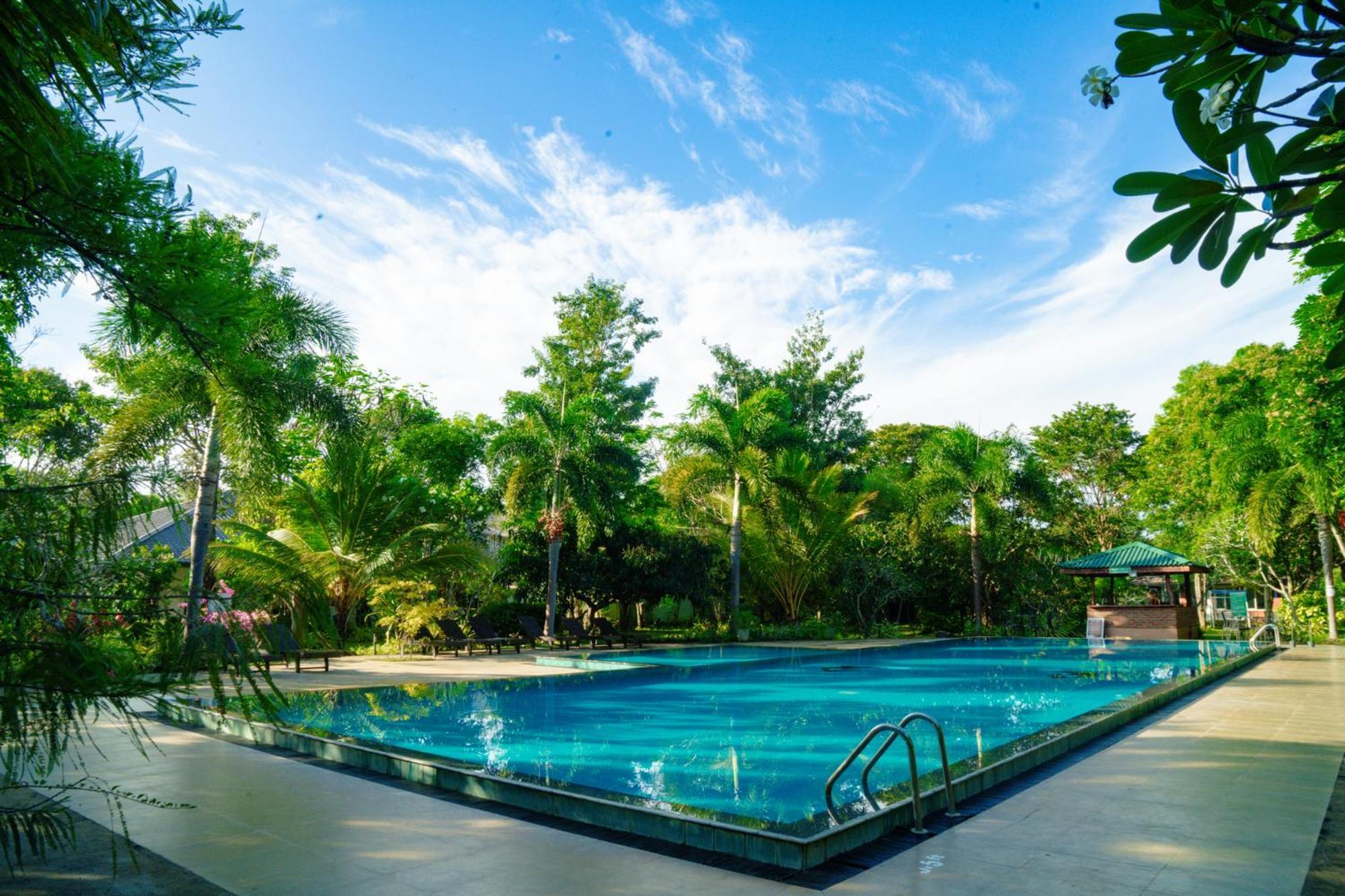 Sungreen Resort Habarana Exterior photo